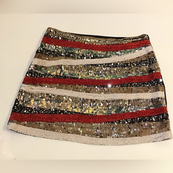 TFNC London sequin party holiday mini skirt size S - Picture 9 of 10